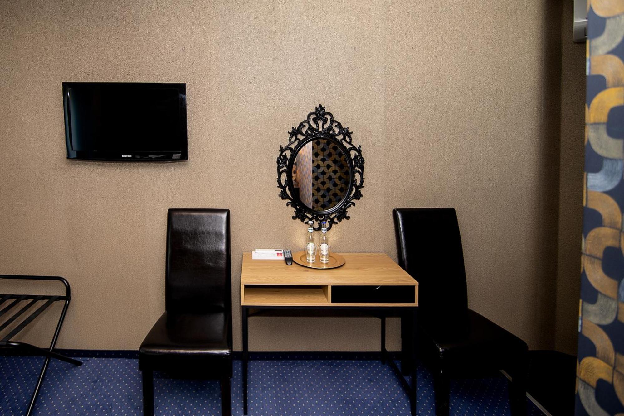 Palac Piorunow & Spa Kwiatkowice Extérieur photo