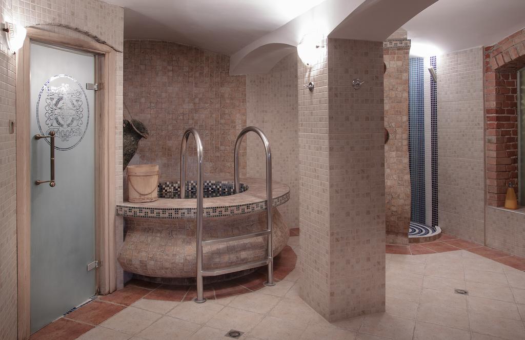 Palac Piorunow & Spa Kwiatkowice Extérieur photo